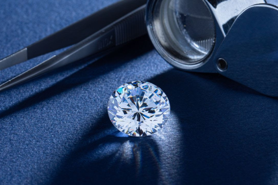 How to buy a loose diamond-Villarreal Jewelers-Austin, TX