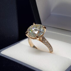 Custom Engagement Ring - Villarreal Fine Jewelers