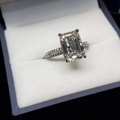 Custom Diamond Jewelry - Villarreal Fine Jewelers - Austin, TX